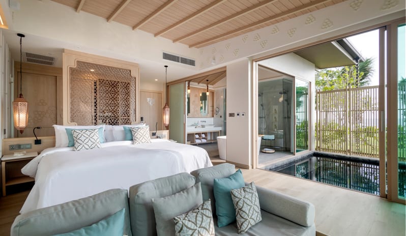 Seafront Double Pool Villa Bedroom